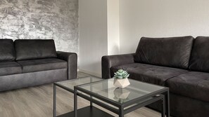 Deluxe Apartment | Living room