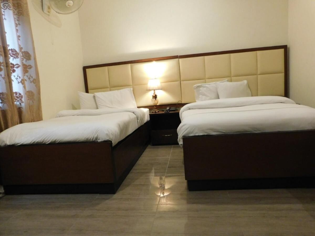 executive double or twin room | 1 bedroom, iron/ironing board, free wifi, bed sheets