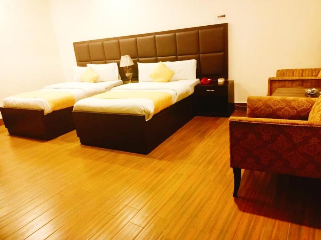 executive double or twin room | 1 bedroom, iron/ironing board, free wifi, bed sheets