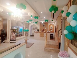 Reception - Hotel S. R. Lounge (Multan)