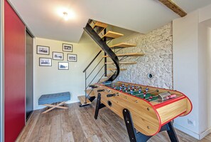 Games room - Villa Léonie, spacious family home on the Côte des Légendes (Kerlouan)