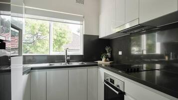 Fridge, microwave, oven, stovetop