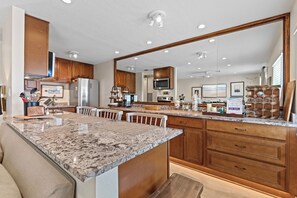 Fridge, microwave, oven, stovetop - Ocean View, Custom Kitchen, and Lovely Decor! Delightful Beach Getaway (New Smyrna Beach)