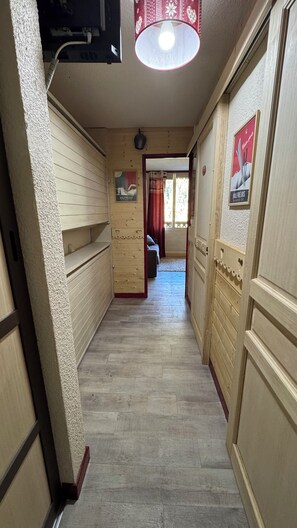 Interior - Studio 4 p. Valfréjus resort center (Valfréjus)