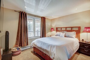 2 habitaciones, tabla de planchar con plancha, cuna de viaje y wifi