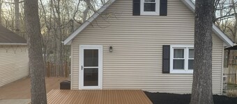 Moors Resort location 3 Bedroom House w/ Patio Dock and room for trailer parking