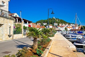 Marina - Apartment in Tribunj with Terrace, Air condition, WIFI (5034-1) (Tribunj)