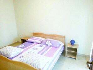 1 bedroom, free WiFi, bed sheets, wheelchair access