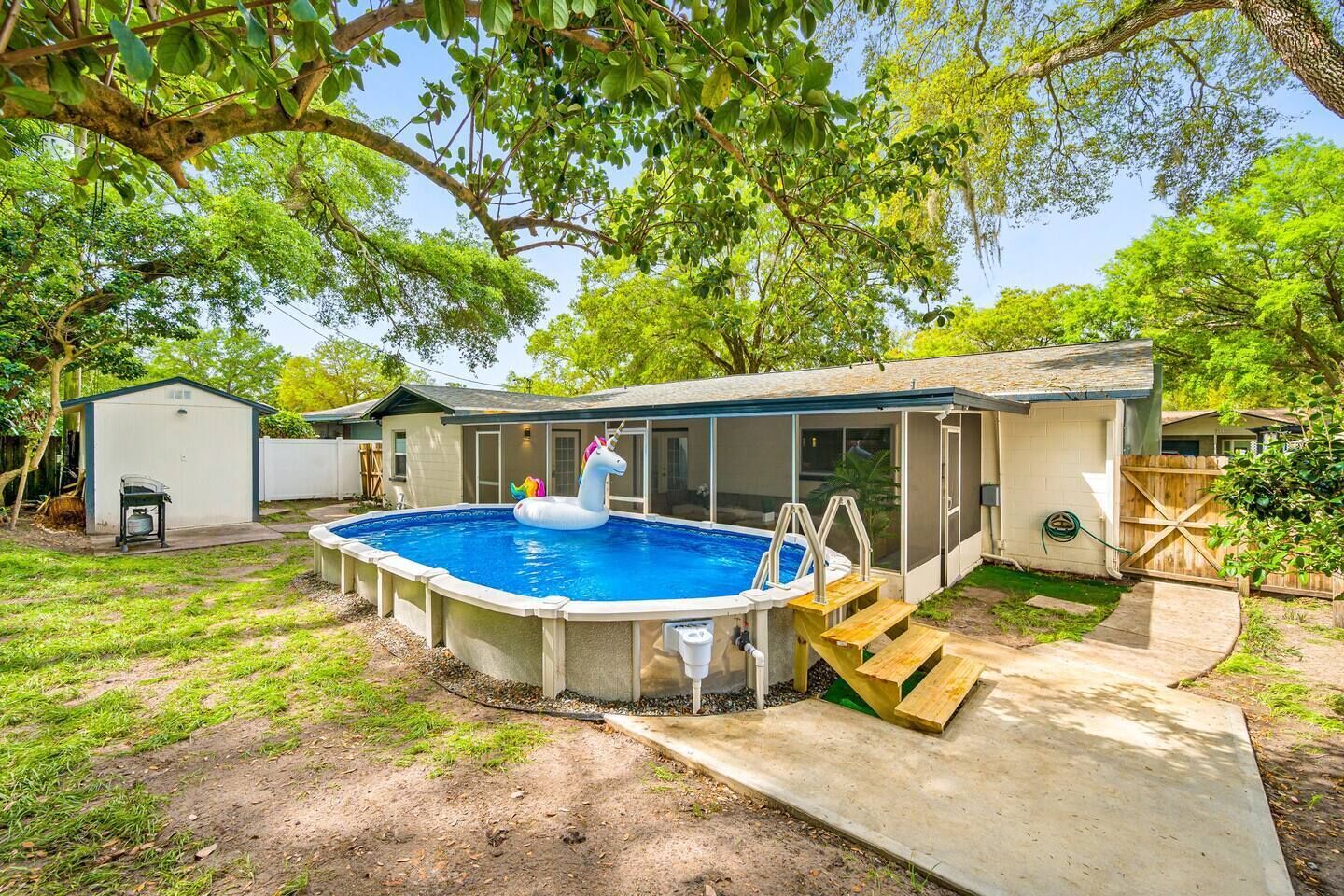 Spacious, Modern and Fully Updated Gorgeous Home