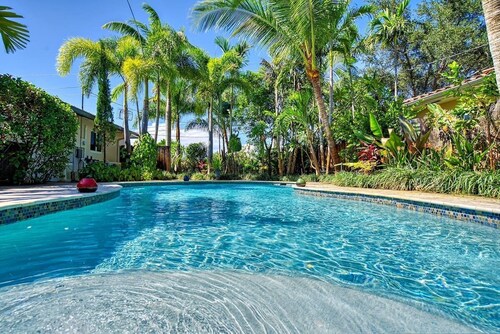 NEW** Private Wilton Manors Oasis w/ Games Room