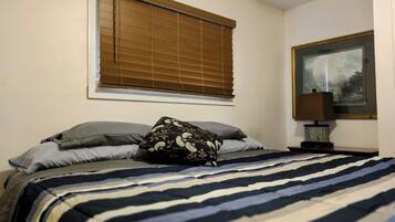 5 Schlafzimmer, Schreibtisch, kostenloses WLAN, Bettwäsche