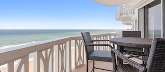 Directly on the Ocean! Luxury Condo - 10th Floor - New Listing!