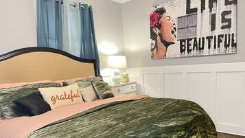 3 bedrooms, iron/ironing board, travel crib, free WiFi