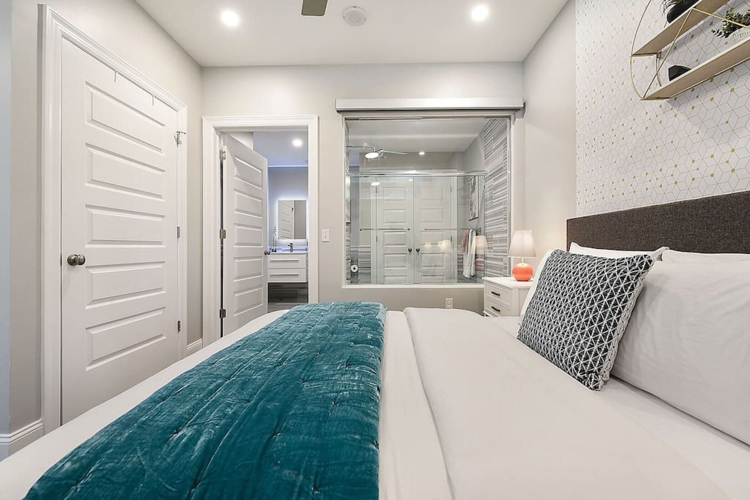 1 bedroom, desk, iron/ironing board, travel crib