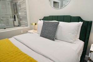 1 slaapkamer, een bureau, een strijkplank/strijkijzer, gratis wifi