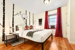 2 habitaciones, escritorio, tabla de planchar con plancha y wifi gratis