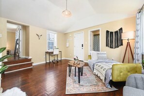 1 habitación, colchones con efecto memoria y escritorio