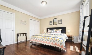 1 quarto, camas com colchões de espuma com sistema de memória