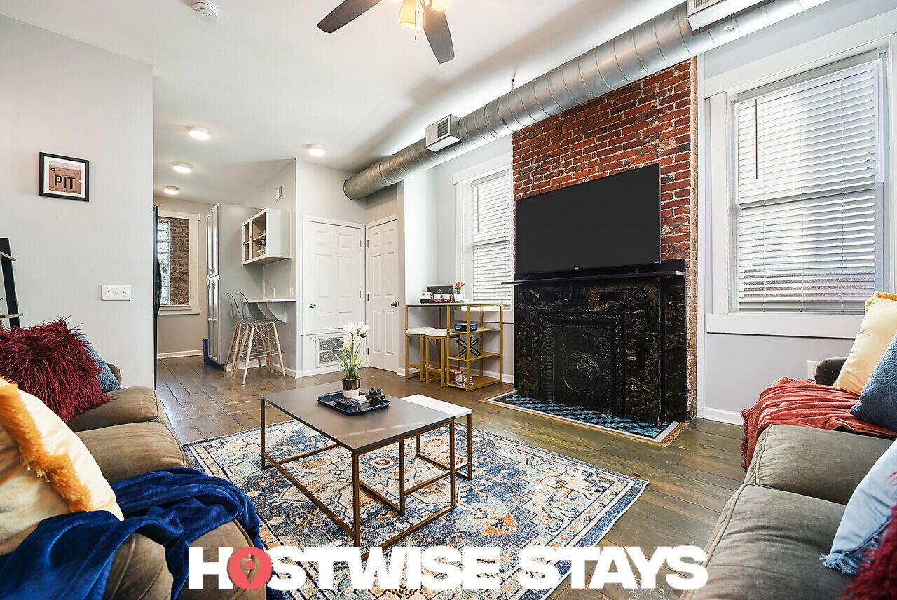 Älytelevisio, Netflix, kirjoja, suoratoistopalvelut