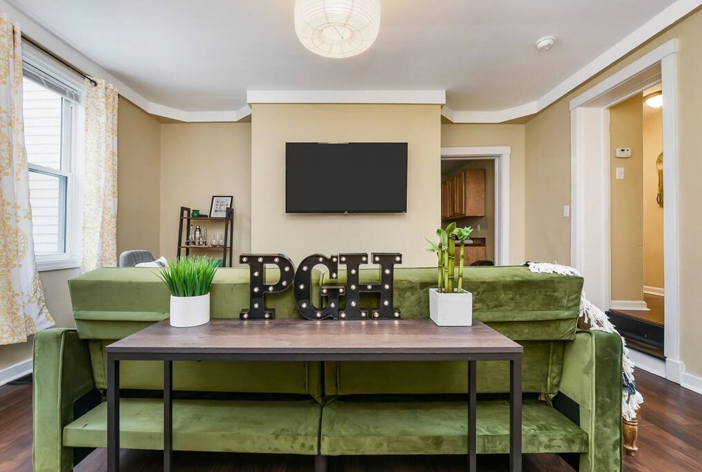 Älytelevisio, työhuone