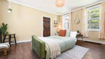 1 bedroom, desk, iron/ironing board, free WiFi