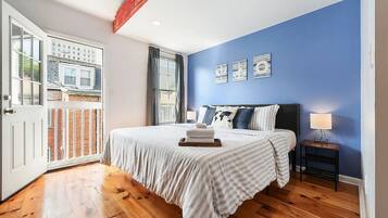 2 bedrooms, desk, iron/ironing board, free WiFi
