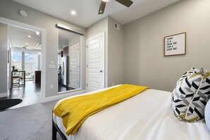 1 camera, una scrivania, ferro/asse da stiro, Wi-Fi gratuito