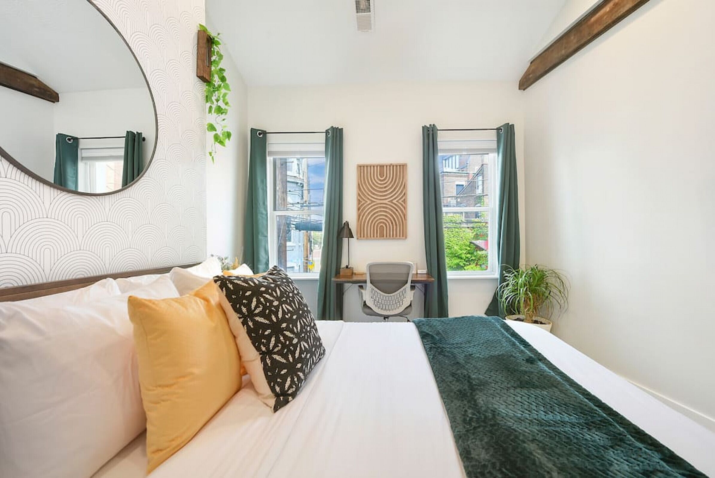 2 Schlafzimmer, Schreibtisch, Bügeleisen/Bügelbrett, kostenloses WLAN