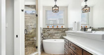 190.5 44th St. - Lawrenceville