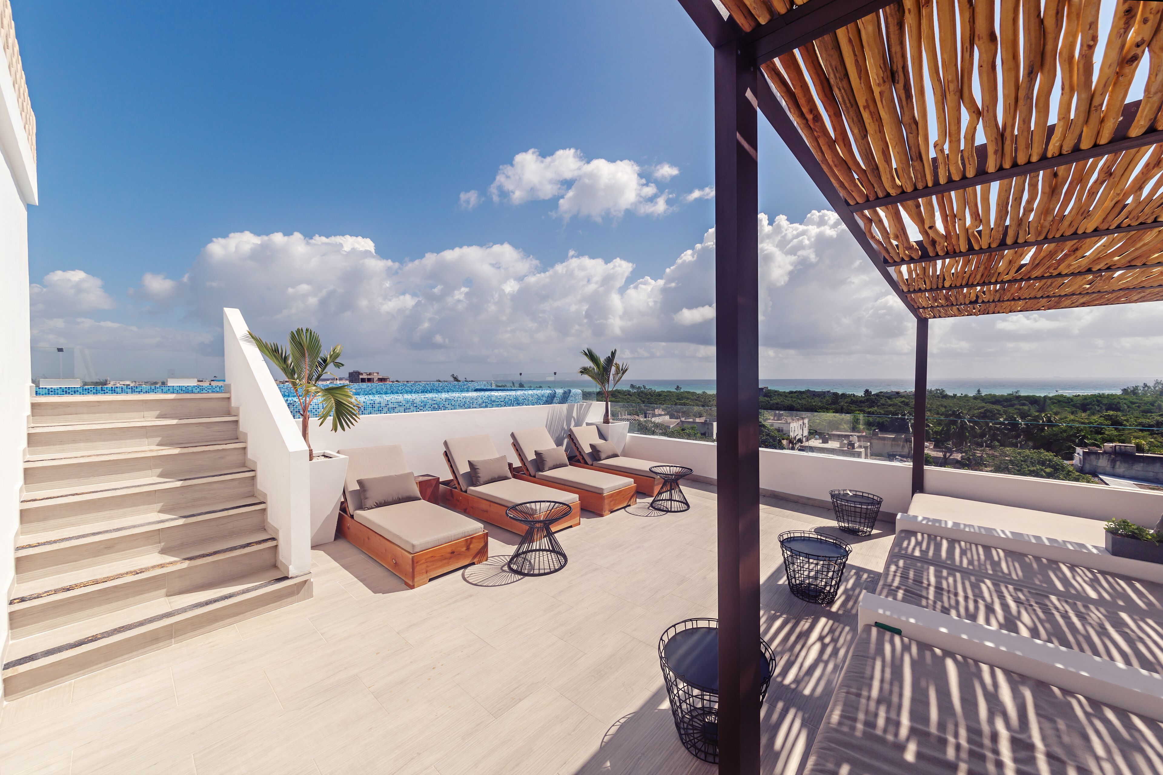 outdoor pool, open 8:00 am to 9:00 pm, free pool cabanas, pool loungers