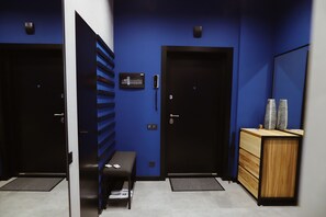 Apartment | Premium bedding, desk, blackout curtains, soundproofing - Kostjukowski brand-new apart-hotel (Lviv)