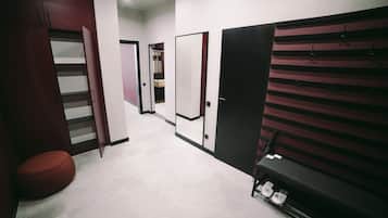 Apartment | 2 bedrooms, premium bedding, desk, blackout curtains