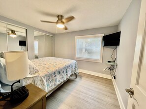 2 bedrooms, iron/ironing board, free WiFi, bed sheets