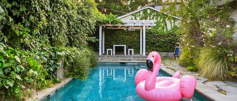 室外泳池、暖水池