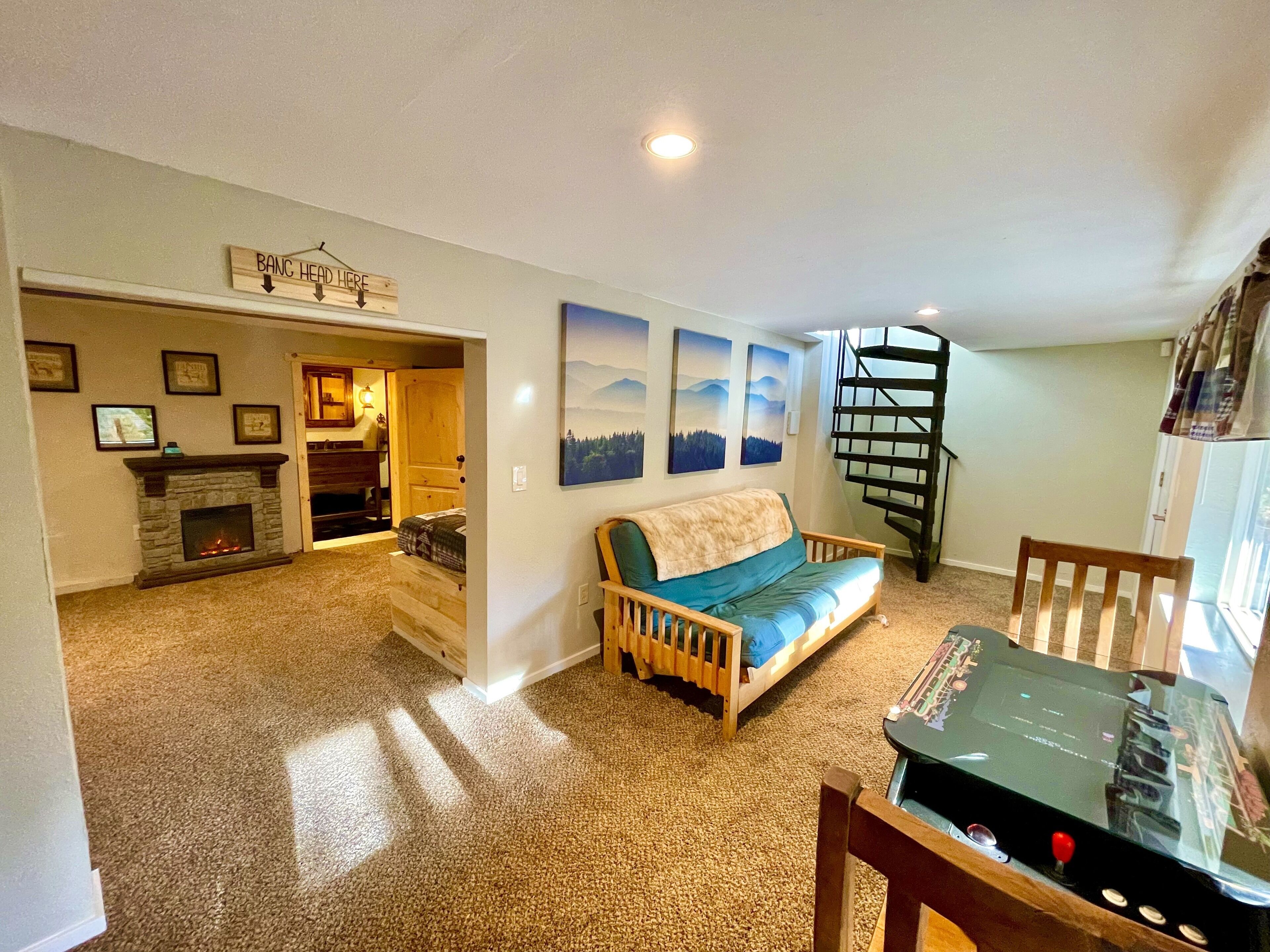 4 عدّة غرف نوم ومكواة/لوح كي وسرير سفر وواي فاي مجانًا