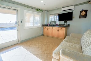 Reception - Day&Night Inn (Hesperia)