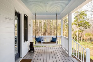 Terrace/patio - Relax in an upscale, renovated gem (Hurdle Mills)