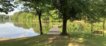 Private Lake House with Dock & Boat Ramp