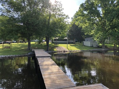 Private Lake House with Dock & Boat Ramp