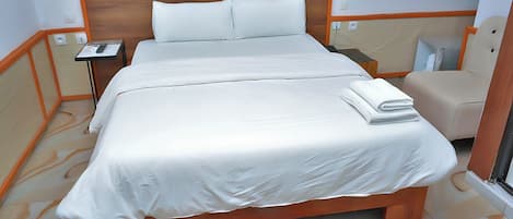 Chambre Double Classique | Literie de qualité supérieure, articles gratuits dans le mini-bar