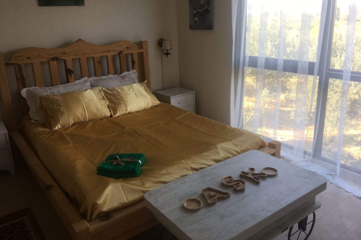 Camera Romantica | 1 camera, con stile personalizzato, ferro/asse da stiro, Wi-Fi gratuito