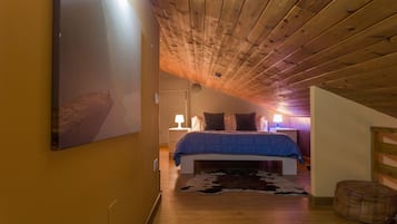 2 Schlafzimmer, Schreibtisch, Bügeleisen/Bügelbrett, Reisekinderbett