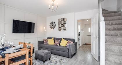 2 bedroom with 2 bathrooms stylish house in Dartford Kent