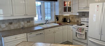 Beautiful Muskoka lake front. Close to Mt. St. Louie Moonstone and Honey Harbour