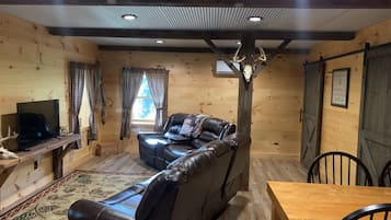Smart TV, fireplace, DVD player