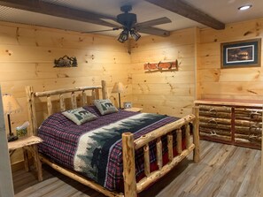 3 室のベッドルーム、アイロン / アイロン台、WiFi、ベッドシーツ