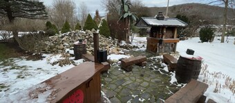 Rental House located TWO minutes walking distance to Ellicottville town!