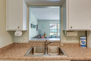 Interior - 1st-Floor Resort Condo in PCB - Walk to Beach! (Panama City Beach)