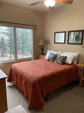 2 bedrooms, WiFi, bed sheets, wheelchair access