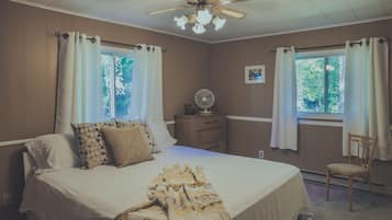 3 chambres, bureau, fer et planche à repasser, accès au Wi-Fi (inclus)